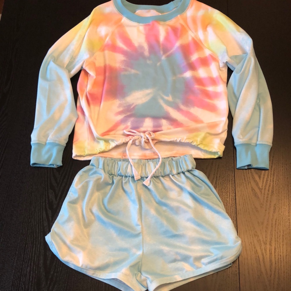 Tie dye lounge/sleep set!